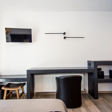A & B Minimal Suite Ιι With Sea View In Argostoli Exterior foto