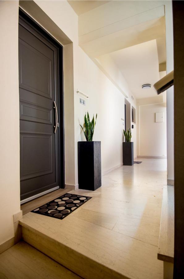A & B Minimal Suite Ιι With Sea View In Argostoli Exterior foto