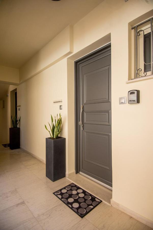 A & B Minimal Suite Ιι With Sea View In Argostoli Exterior foto