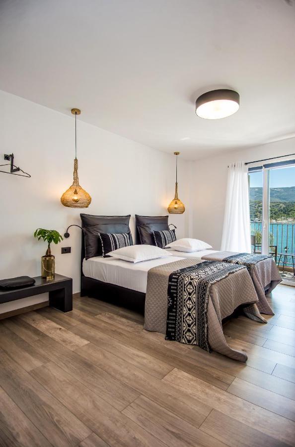 A & B Minimal Suite Ιι With Sea View In Argostoli Exterior foto