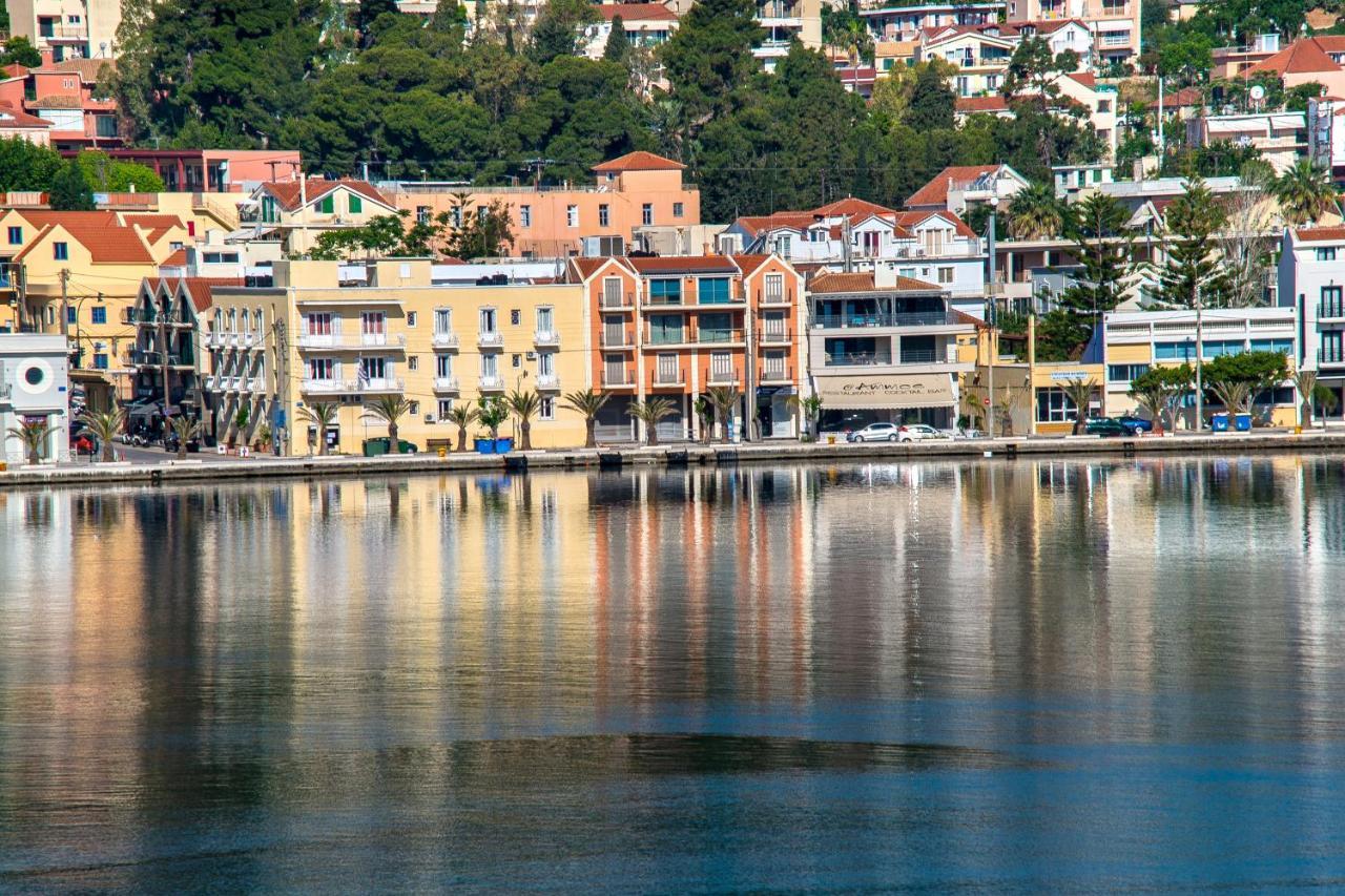 A & B Minimal Suite Ιι With Sea View In Argostoli Exterior foto